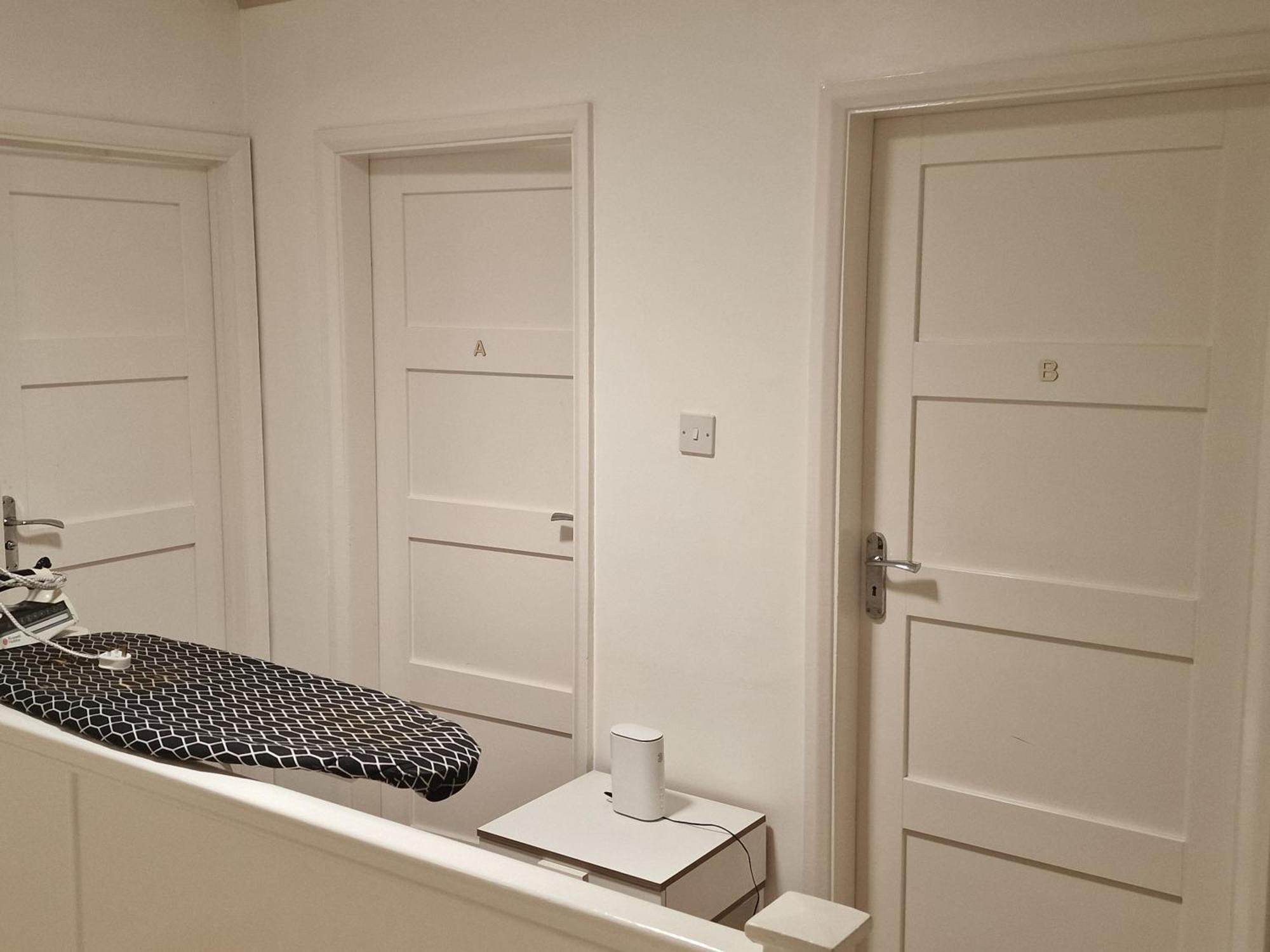 D Elmdon Homestay Shared 4 Bedrooms バーミンガム エクステリア 写真
