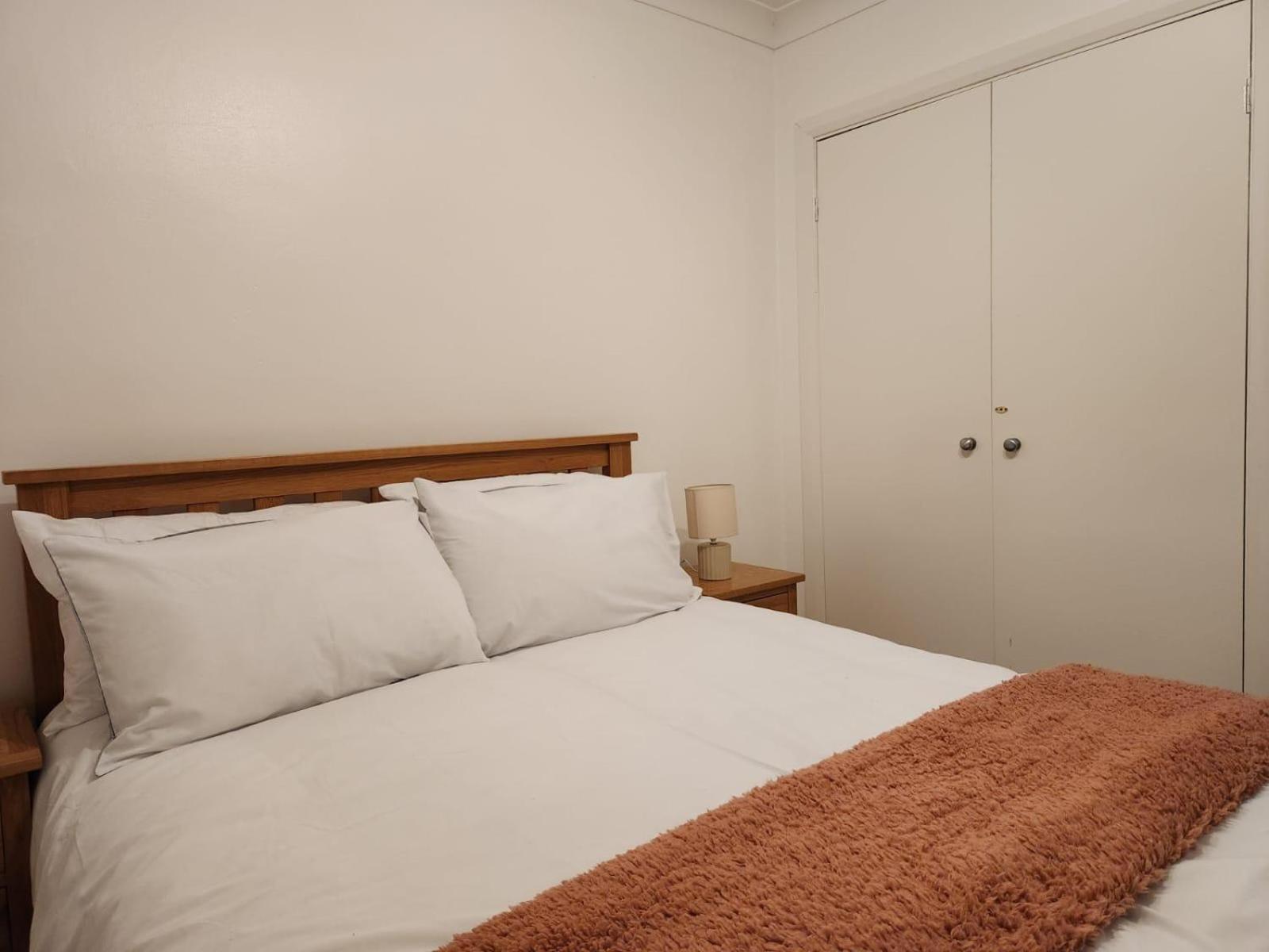 D Elmdon Homestay Shared 4 Bedrooms バーミンガム エクステリア 写真
